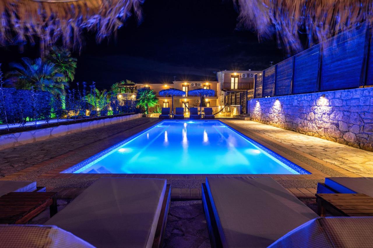 Palmrise Luxury Villas By Travel Pro Services - Nea Skioni Halkidiki Dış mekan fotoğraf