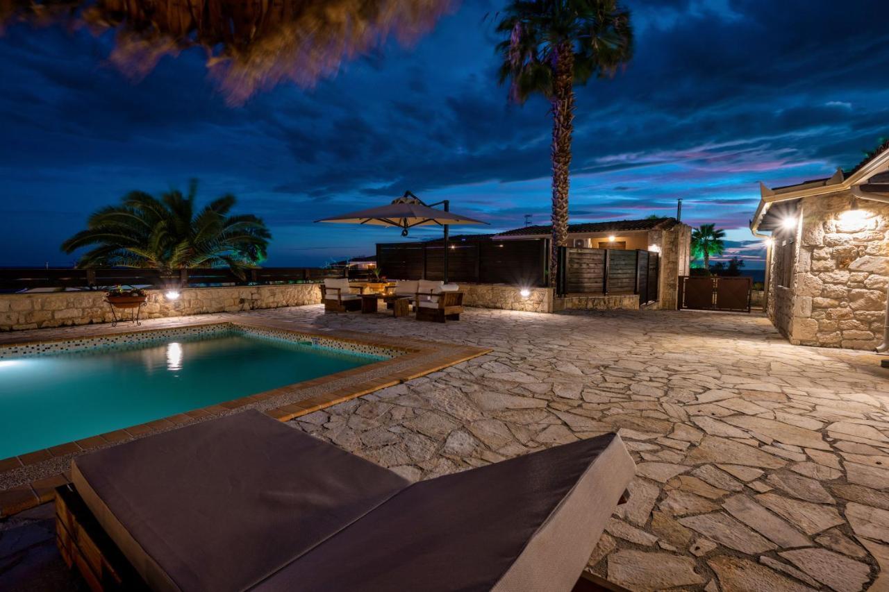 Palmrise Luxury Villas By Travel Pro Services - Nea Skioni Halkidiki Dış mekan fotoğraf